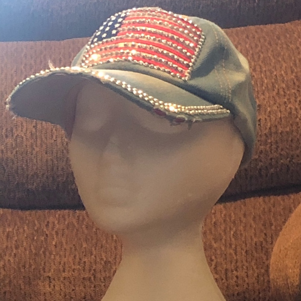 Distressed hat with the American flag